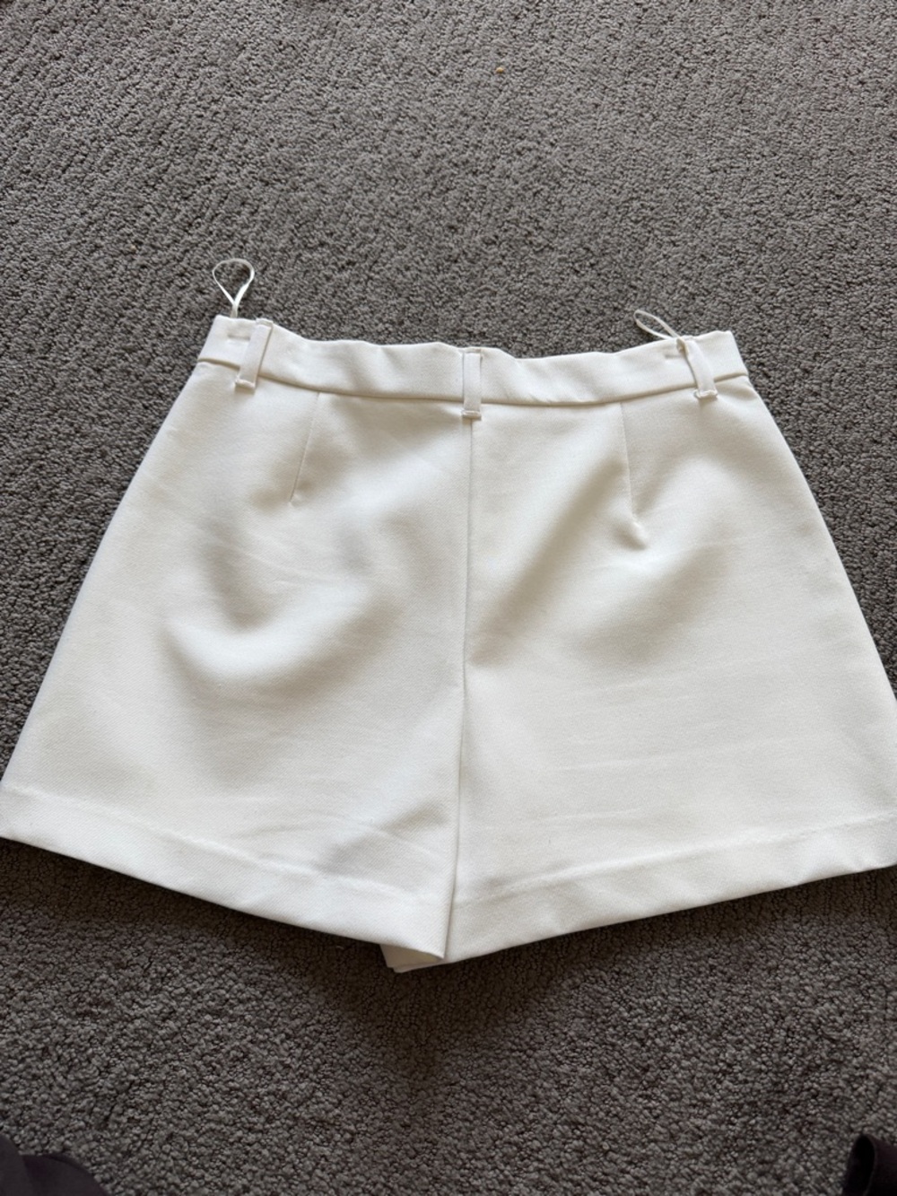 Classic White High-Waist Women's Skort - Picture 2 of 2